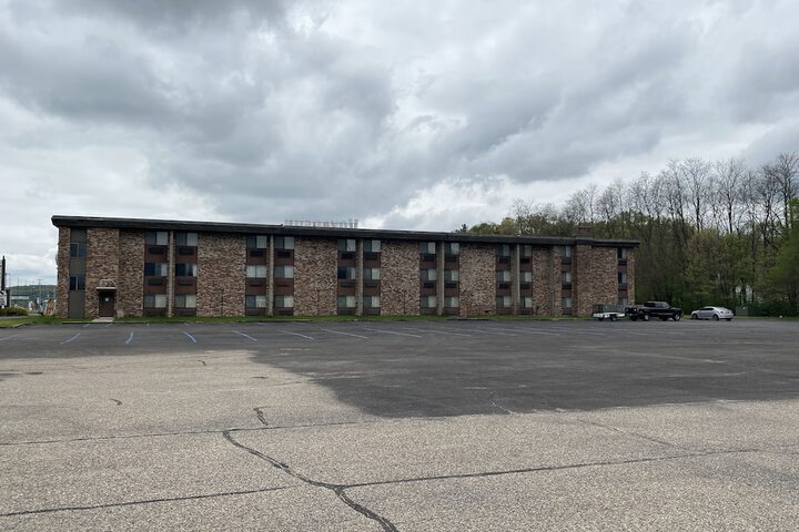 Voyageur Inn and Conference Center