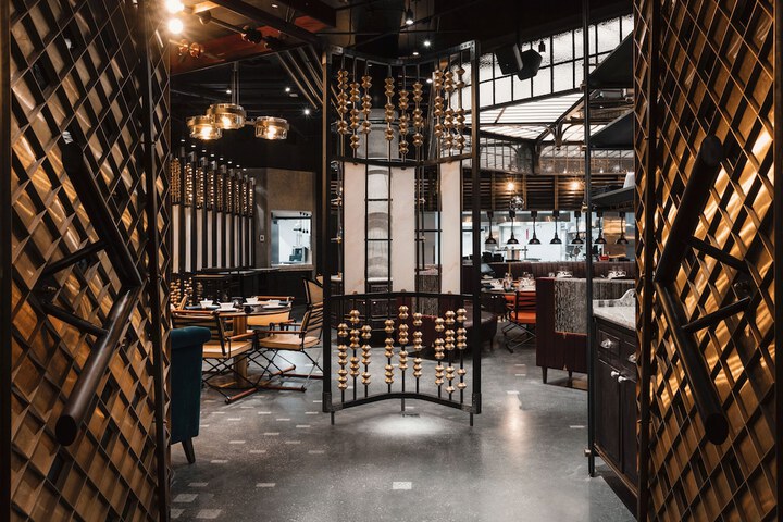 Dining 80 of 143