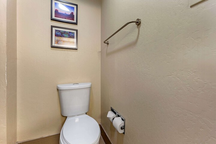 Room 15 of 50