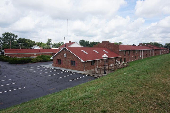 Bellevue Hotel & Suites