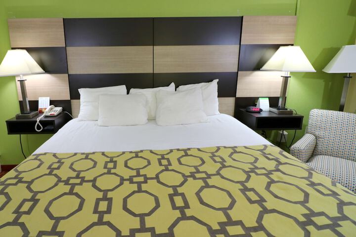 Room 21 of 50