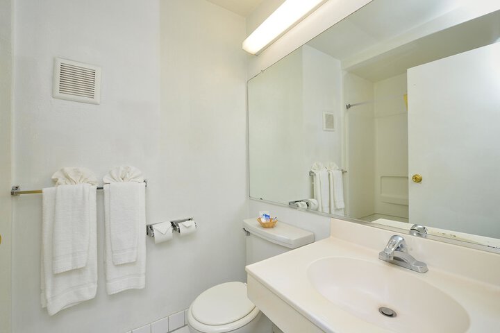 Room 10 of 22