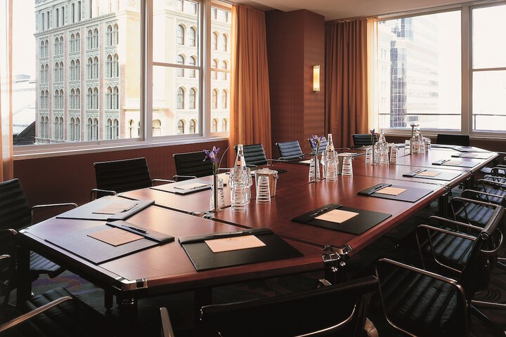 Loews Philadelphia Hotel