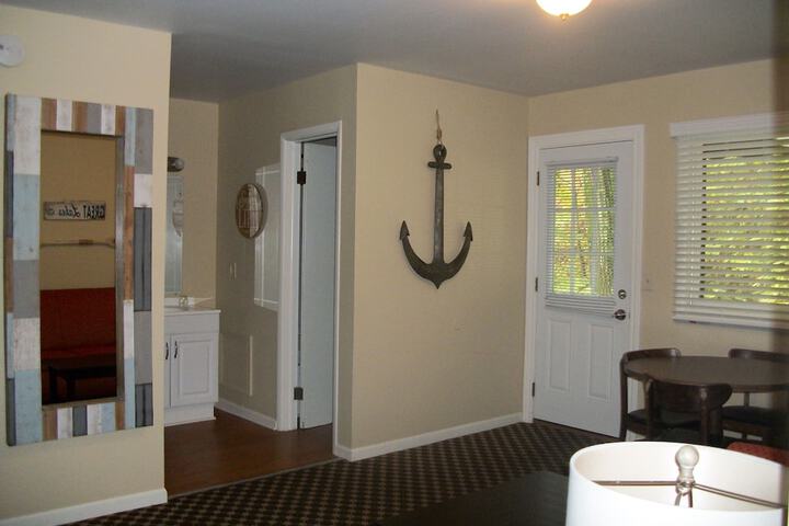 Room 76 of 109
