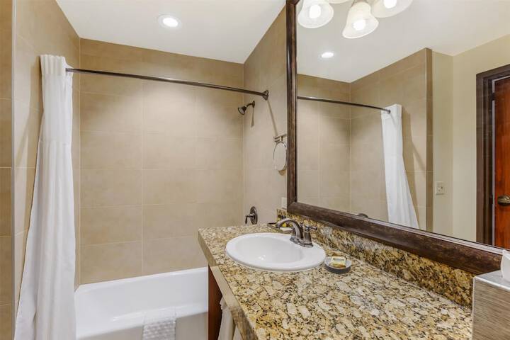 Best Western Plus Greenwell Inn