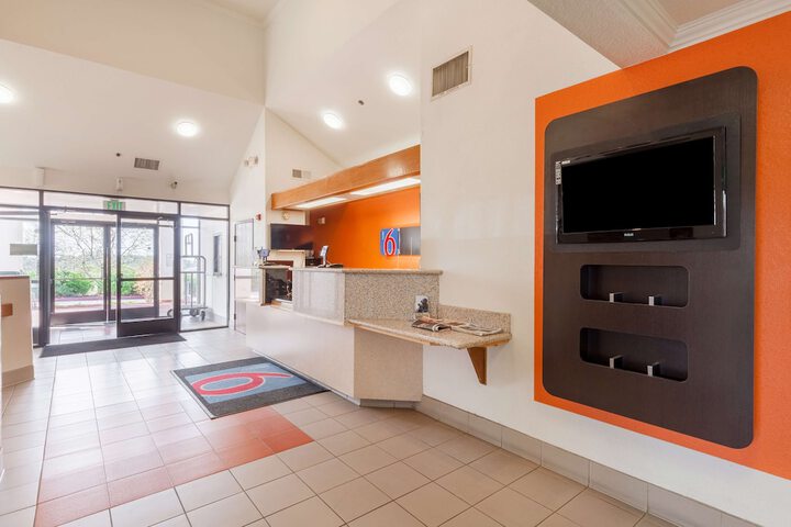 Hotel Interior 10 of 31
