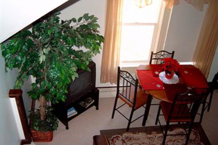 Victorian Rose Country Inn