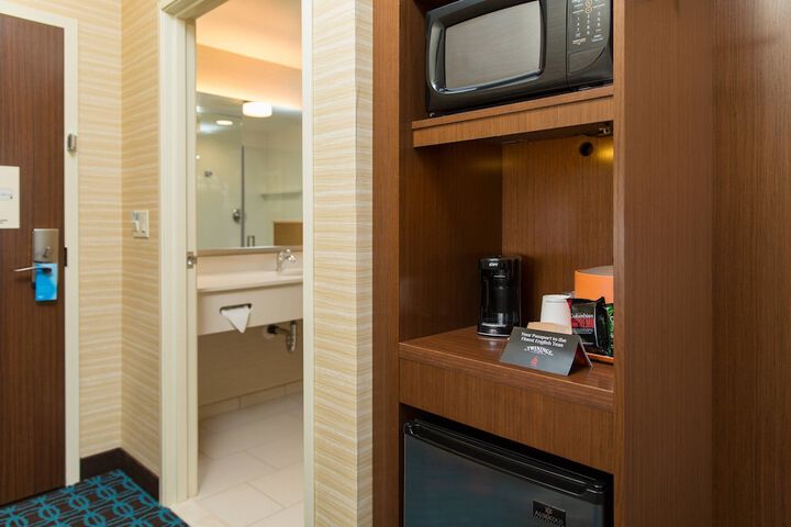 Room 16 of 29