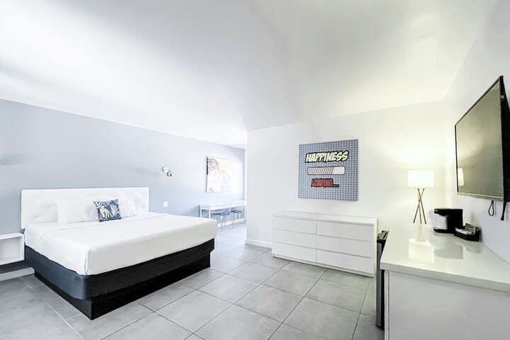 Room 44 of 57