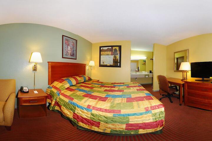 Room 8 of 20