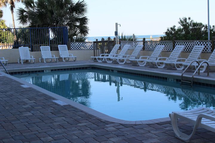 Pool 12 of 52