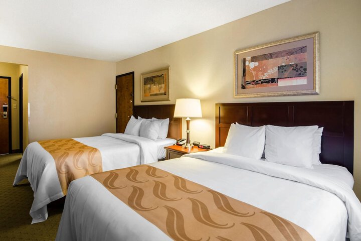 Quality Inn Summersville - New River Area
