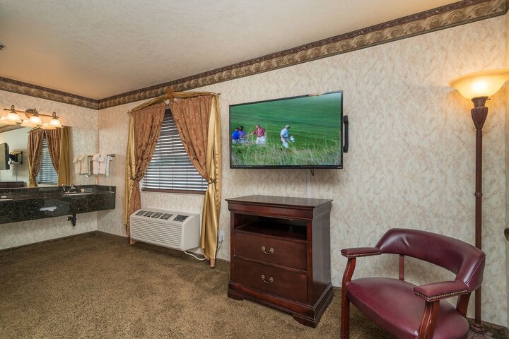 Room 44 of 69