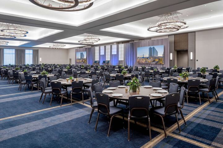 Hyatt Regency Portland at the Oregon Convention Center