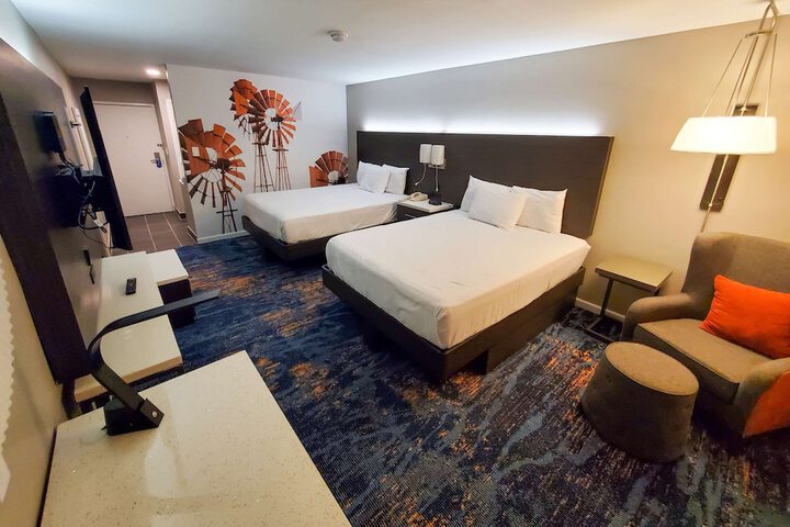 Room 21 of 40