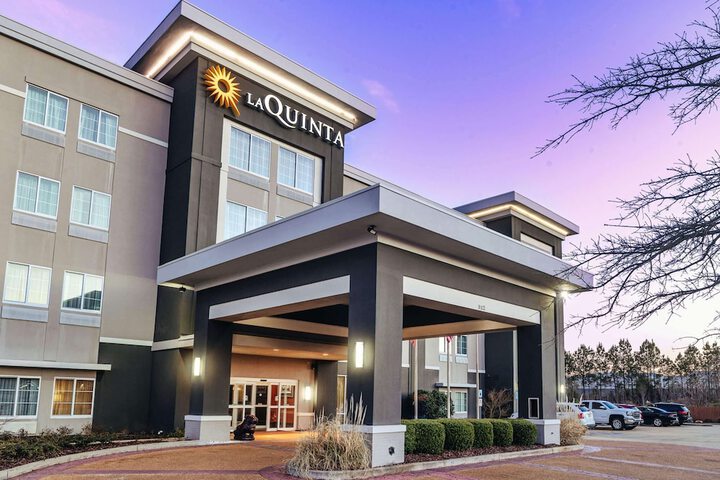 La Quinta Inn & Suites by Wyndham Starkville at MSU