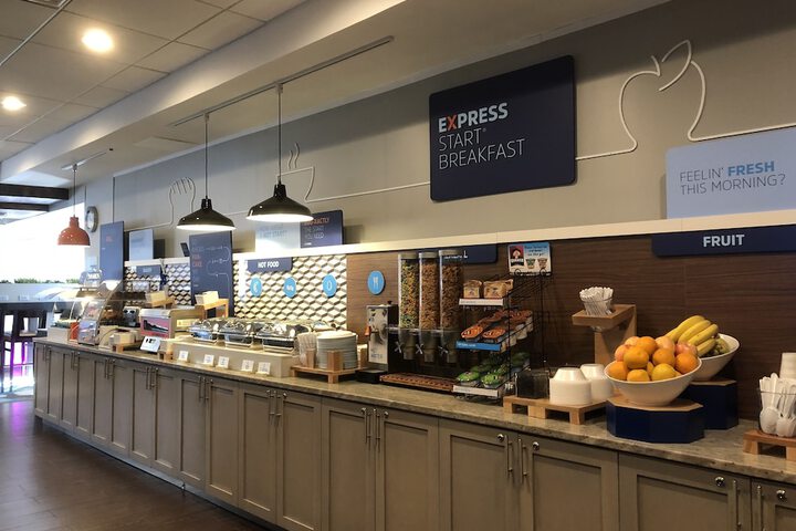 Holiday Inn Express Washington DC N-Silver Spring by IHG