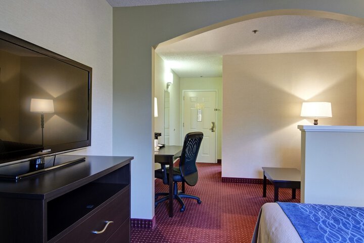 Quality Inn & Suites Little Rock West