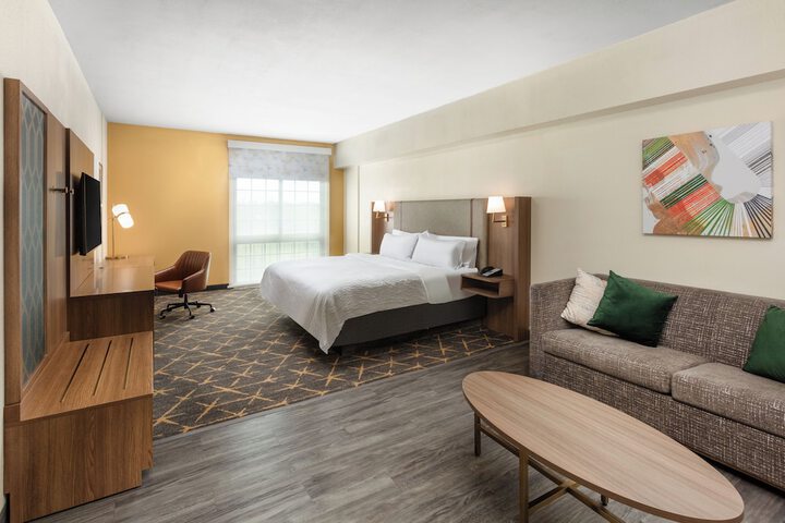 Room 16 of 52