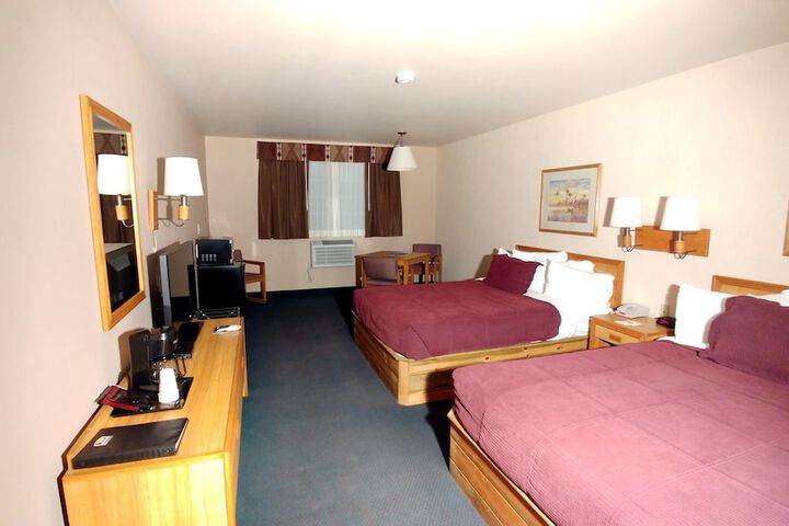 Room 27 of 71