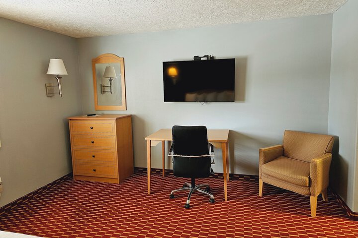 Room 11 of 49