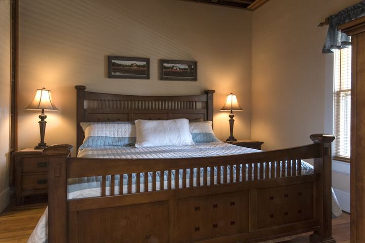 Room 14 of 42
