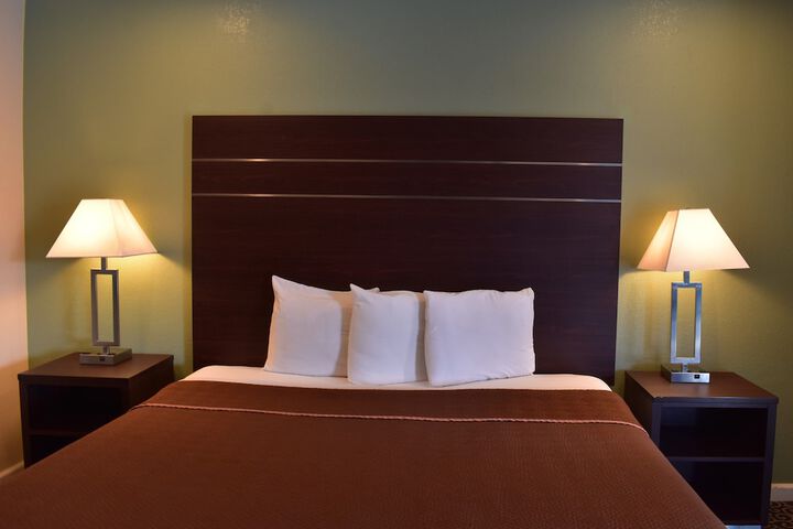 Room 16 of 17