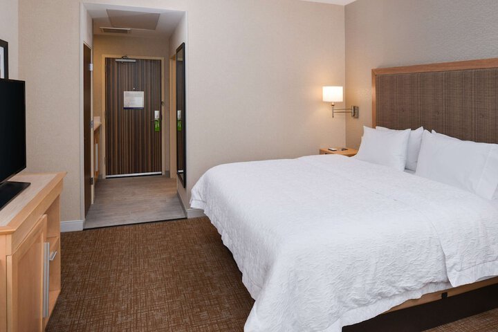 Room 21 of 42