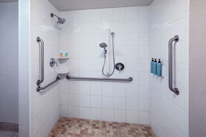 Room 14 of 26
