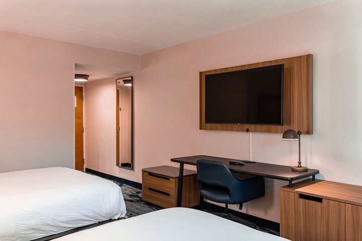 Room 35 of 49