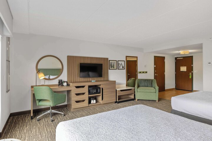 Hampton Inn & Suites Lake George