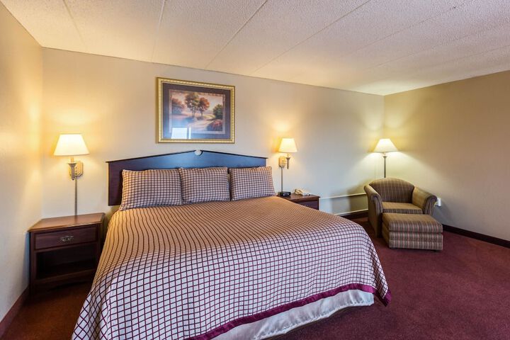 Room 21 of 37