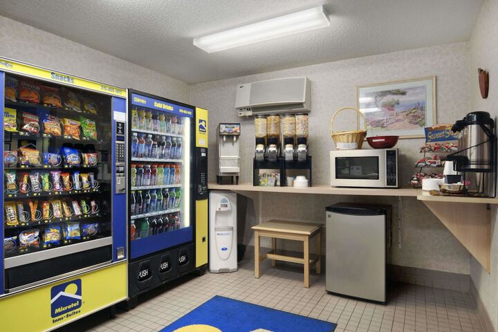 Microtel Inn & Suites by Wyndham Baldwinsville / Syracuse