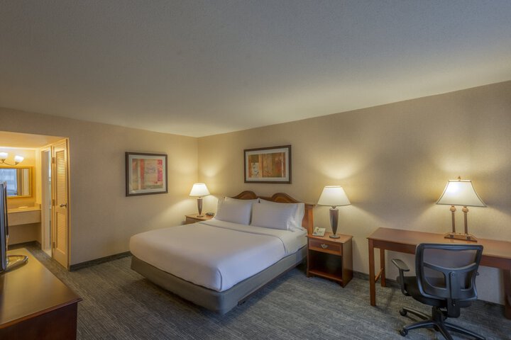 Room 28 of 52