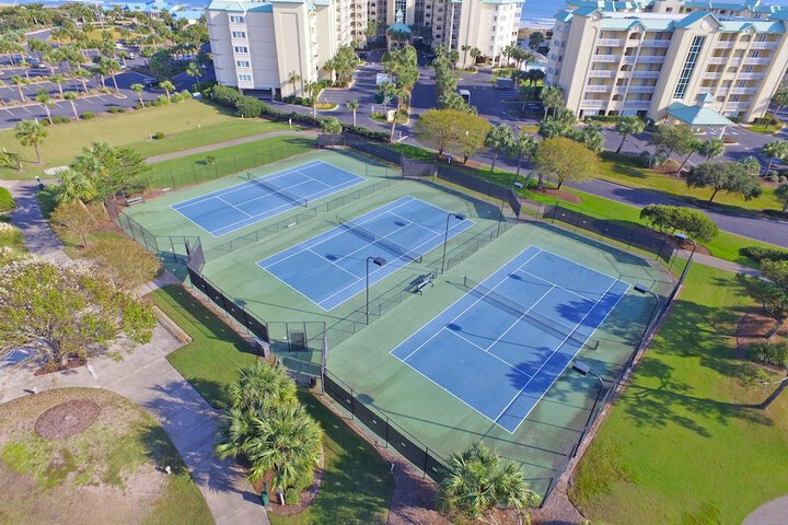 Litchfield Beach & Golf Resort
