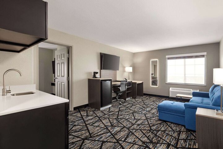 Room 12 of 39