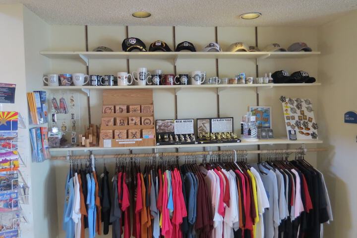 Gift Shop 41 of 41