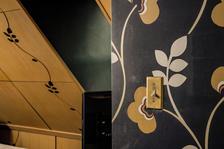 Room 47 of 139