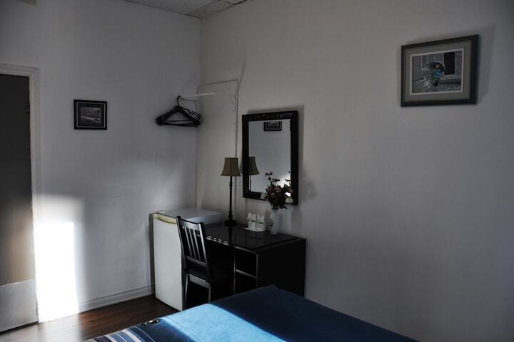 Room 13 of 39