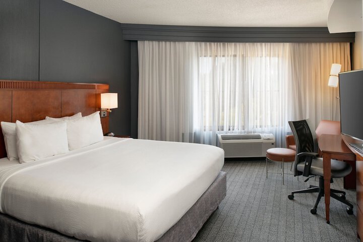 Courtyard by Marriott Collierville