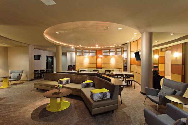Hotel Interior 9 of 28