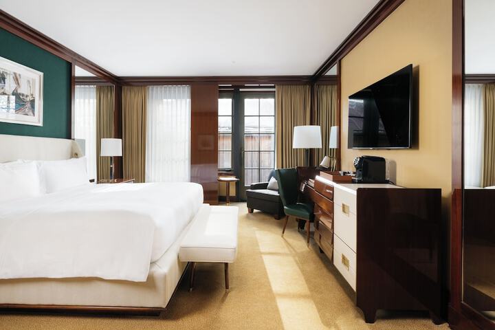 Room 37 of 121