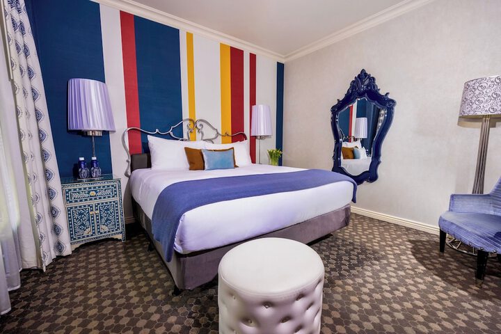 Room 42 of 69