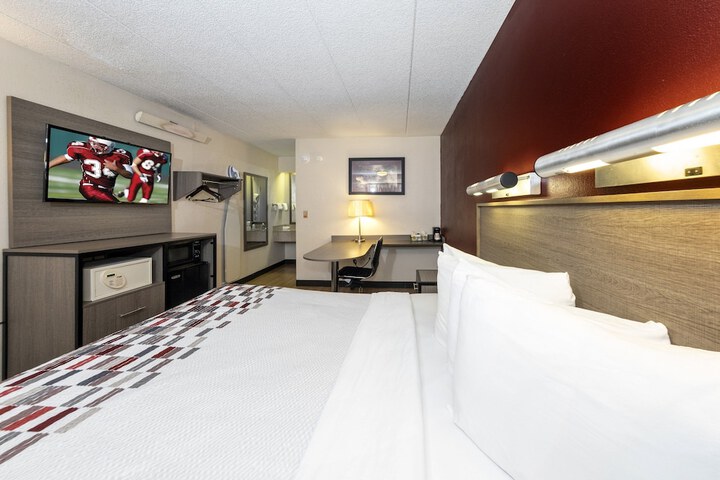 Room 14 of 24