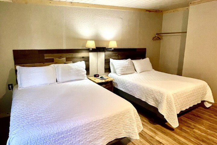 Room 9 of 23