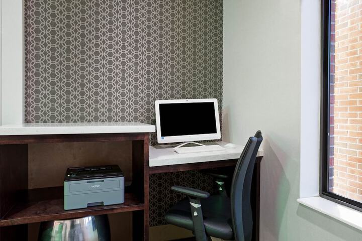 Business Center 30 of 30