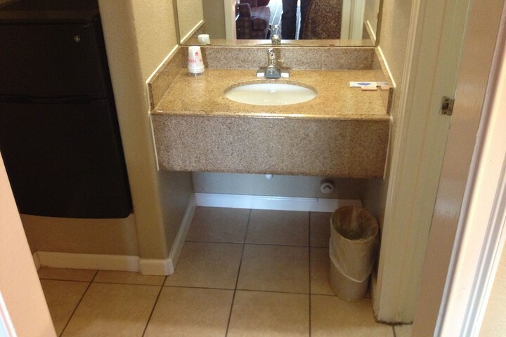 Room 8 of 15