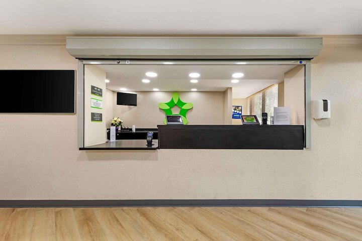 Extended Stay America Suites Ft. Lauderdale Cyp Crk NW 6th Wy