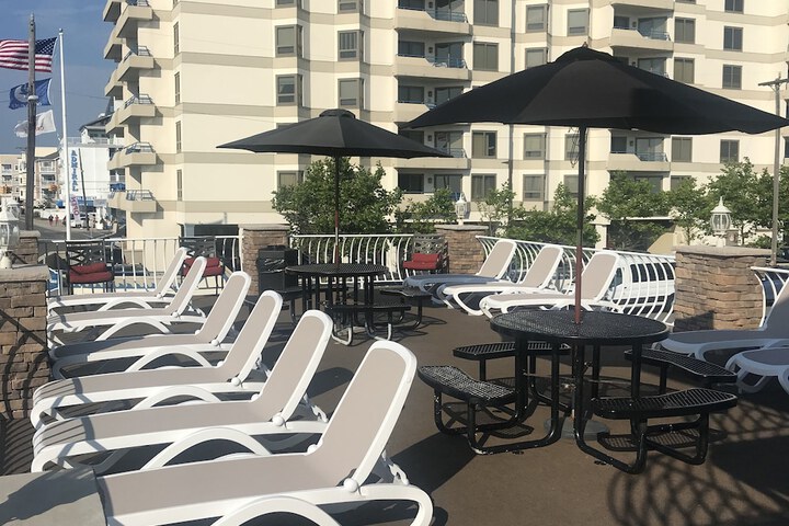 Terrace/Patio 22 of 38