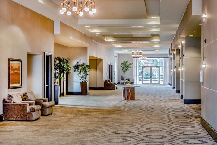Hilton Columbus / Polaris